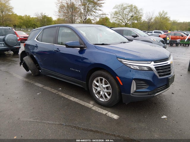 Salvage Chevrolet Equinox Image