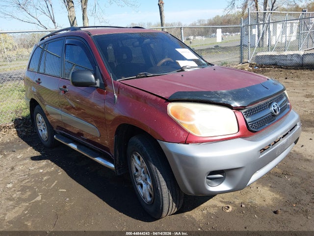 Salvage Toyota RAV4 Image