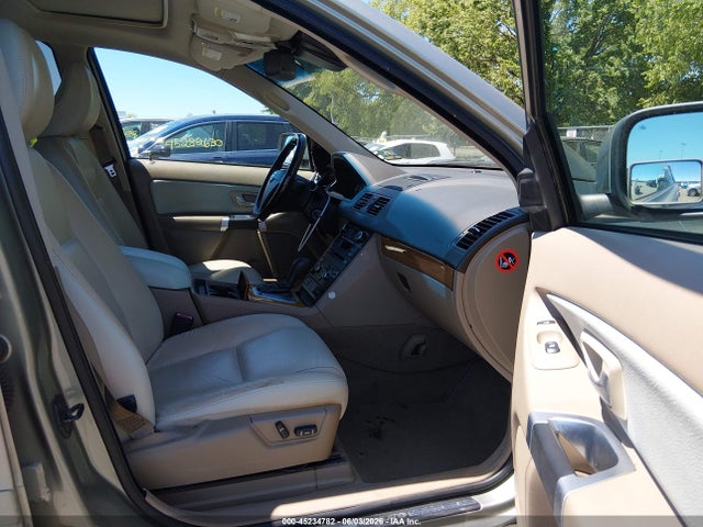 Volvo XC90 3.2