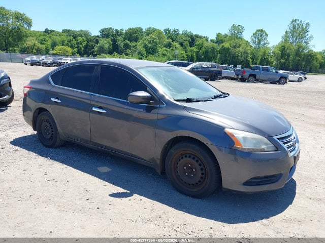Salvage Nissan Sentra Image