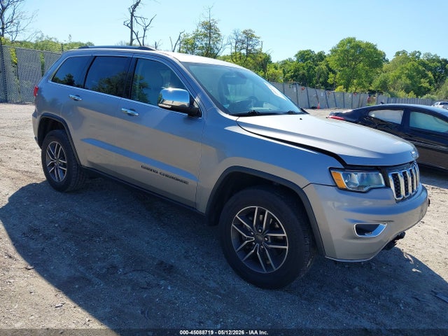 Salvage Jeep Grand Cherokee Image