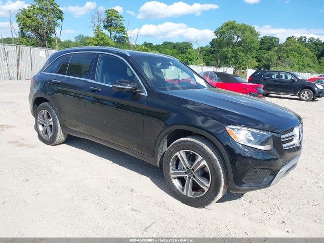 Salvage Mercedes-Benz GLC Image