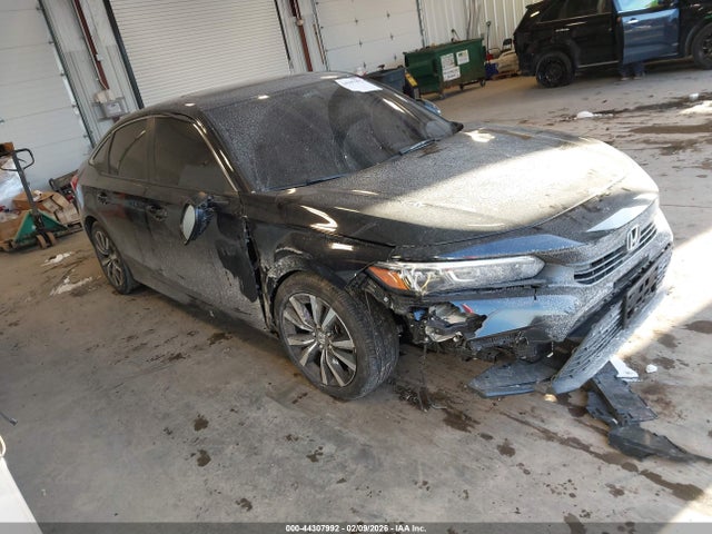 Salvage Honda Civic Image