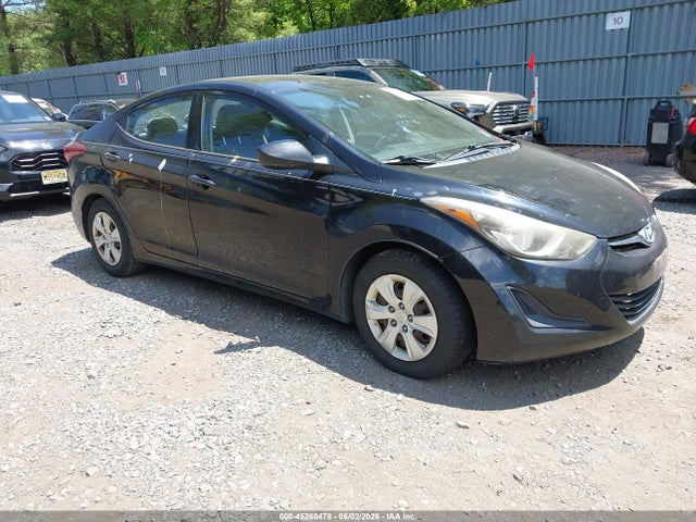 Salvage Hyundai ELANTRA Image