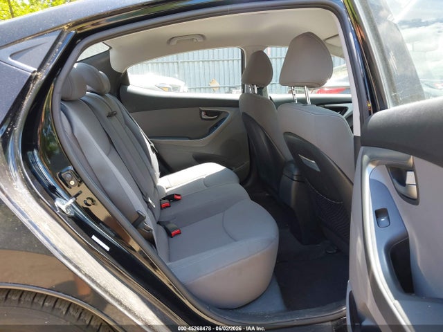 Hyundai ELANTRA Se