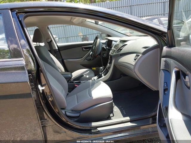 Hyundai ELANTRA Se