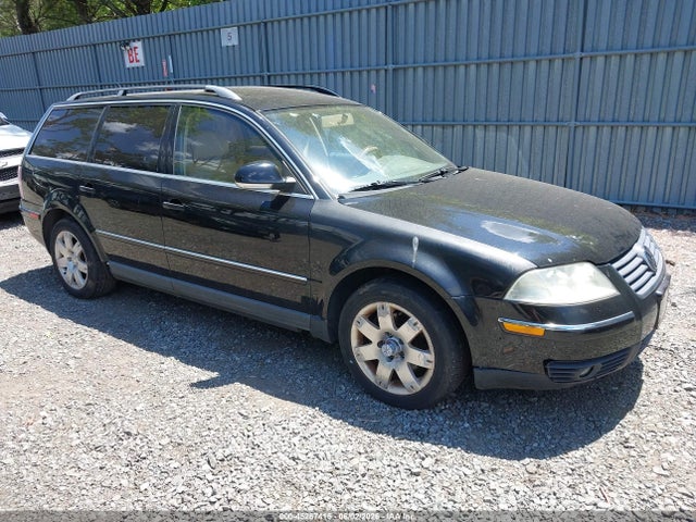 Salvage Volkswagen Passat Image