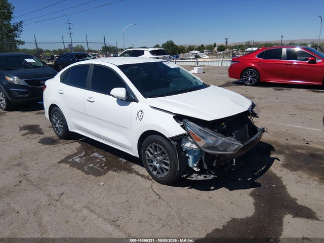 Salvage Kia Rio Image