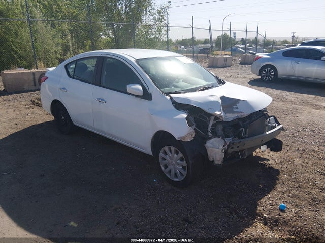Salvage Nissan Versa Image