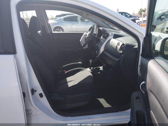 Nissan Versa 1.6 Sv