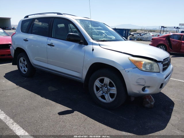 Salvage Toyota RAV4 Image