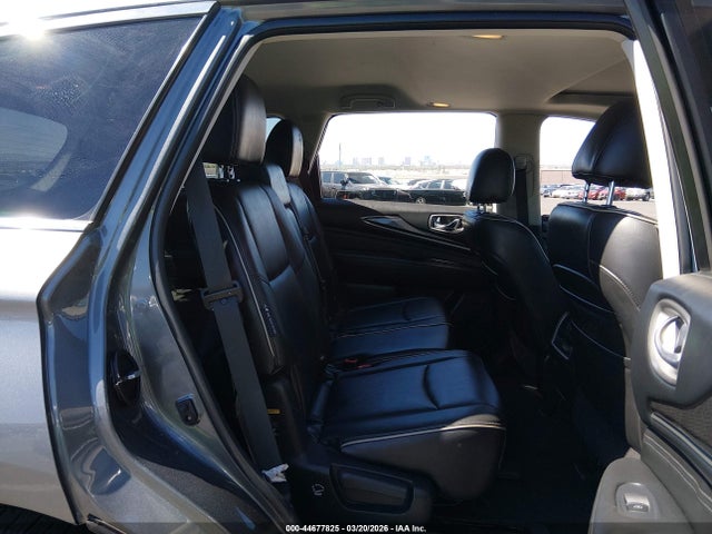 INFINITI Qx Luxe