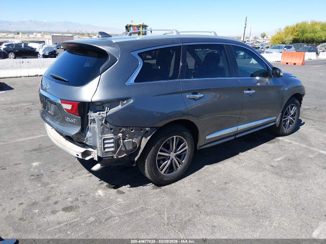 INFINITI Qx Luxe