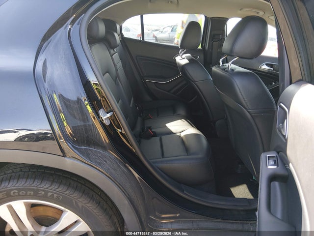 Mercedes-Benz GLA 4matic