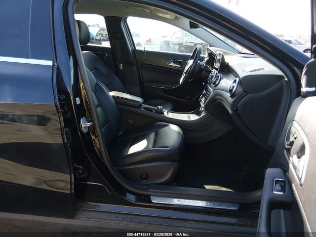 Mercedes-Benz GLA 4matic