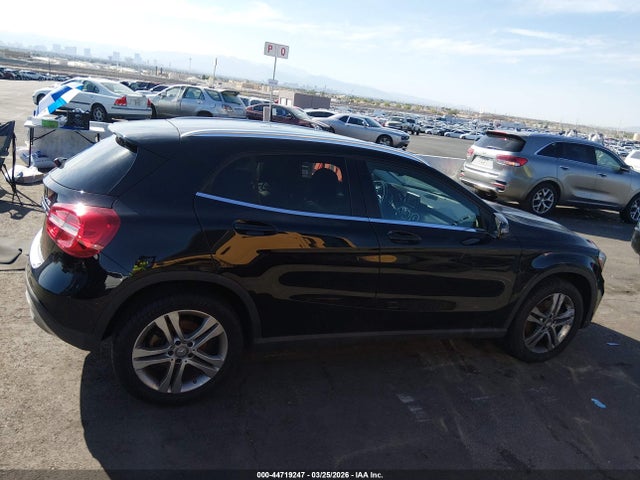Mercedes-Benz GLA 4matic