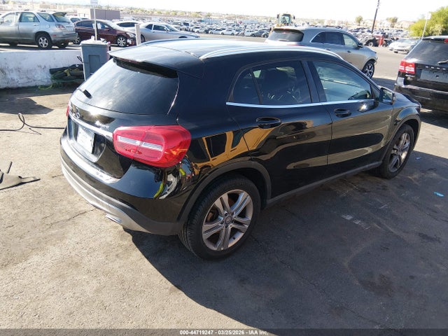 Mercedes-Benz GLA 4matic