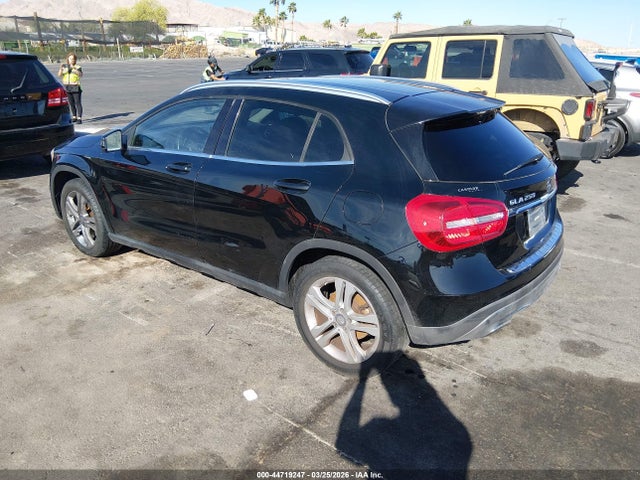 Mercedes-Benz GLA 4matic