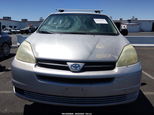 Toyota Sienna Le
