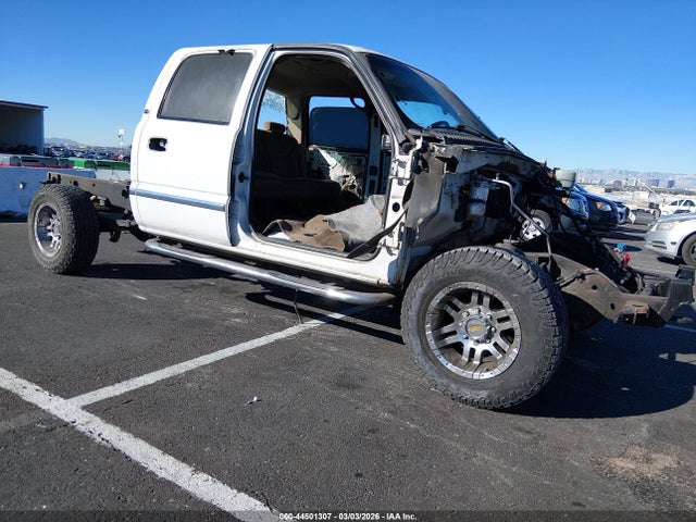 Salvage GMC Sierra 1500 Image