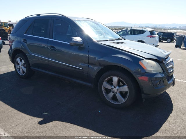 Salvage Mercedes-Benz M-Class Image