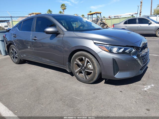 Salvage Nissan Sentra Image