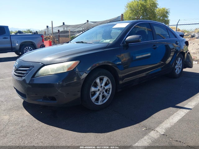 Toyota Camry Le V6