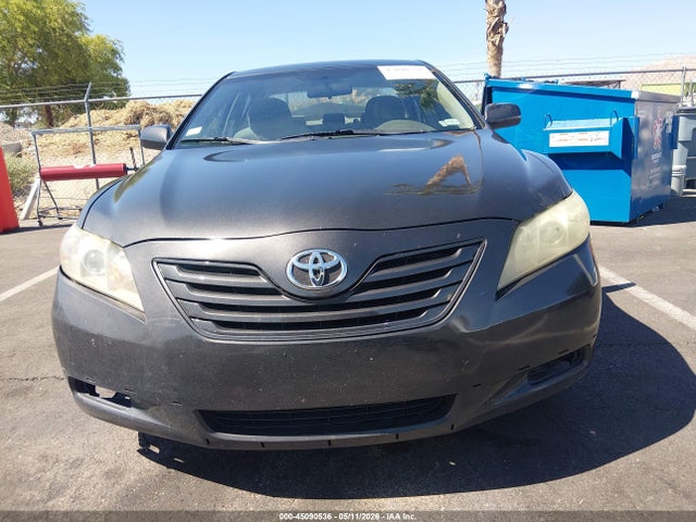 Toyota Camry Le V6