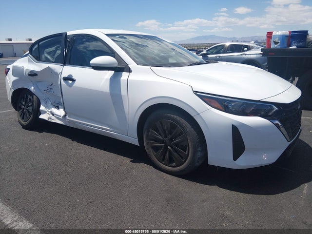 Salvage Nissan Sentra Image