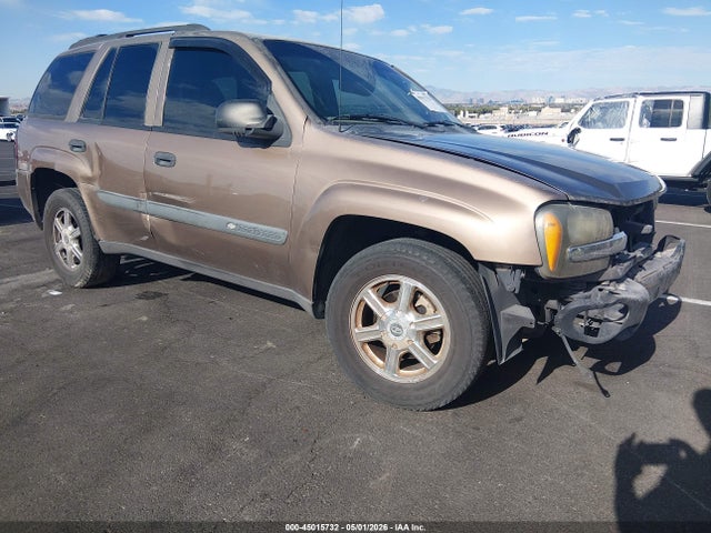 Salvage Chevrolet Trailblazer Image