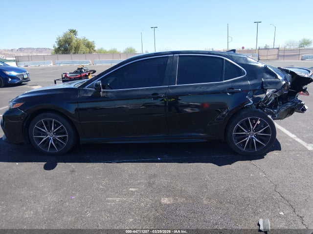 Toyota Camry Se