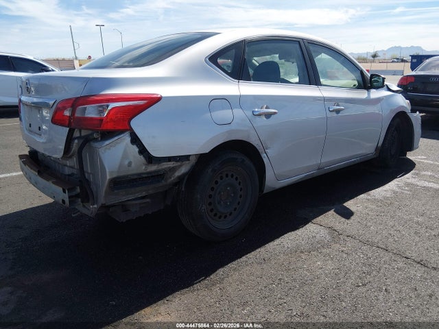 Nissan Sentra S