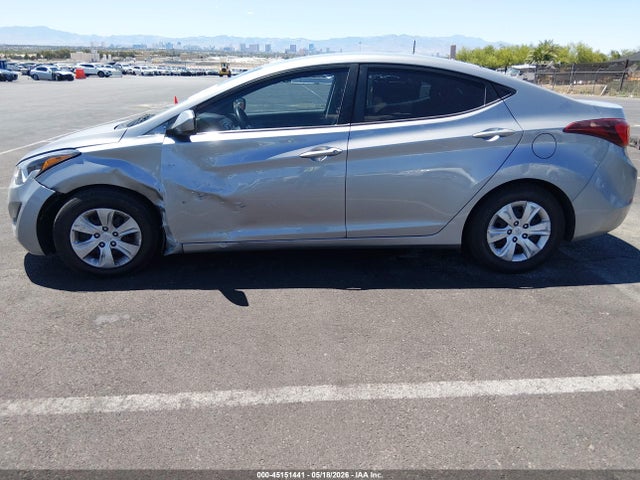 Hyundai ELANTRA Se