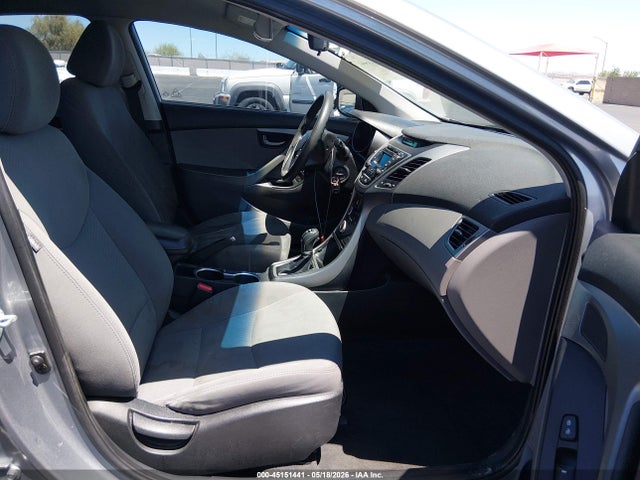 Hyundai ELANTRA Se