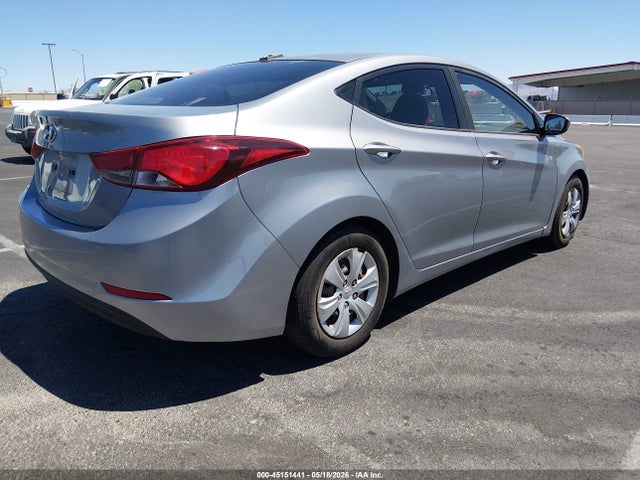 Hyundai ELANTRA Se