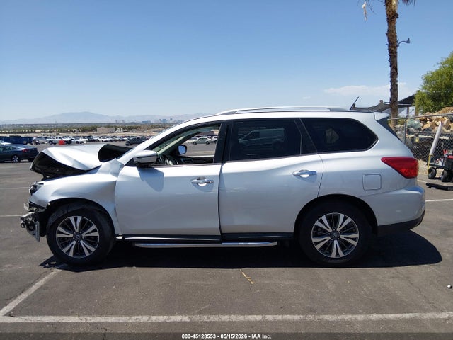 Nissan Pathfinder Sv