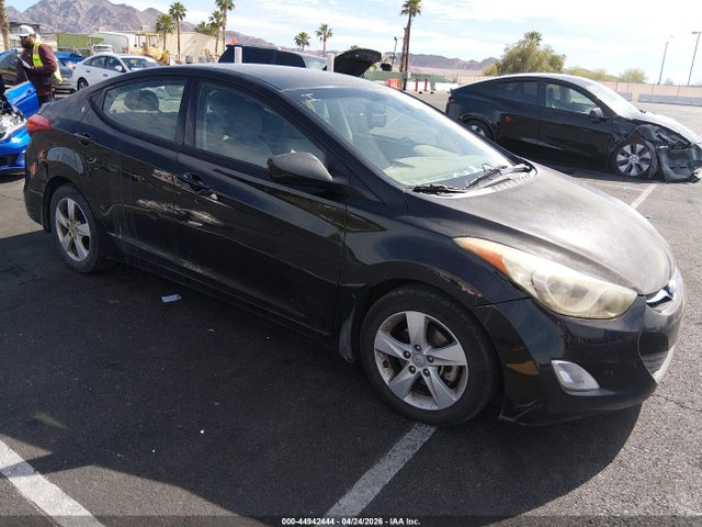 Salvage Hyundai ELANTRA Image