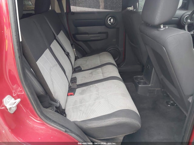 Dodge Nitro Sxt