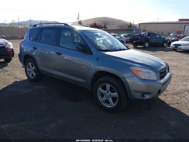 Salvage Toyota RAV4 Image