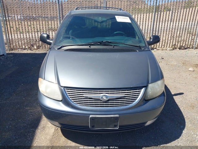 Chrysler Town & Country Limited