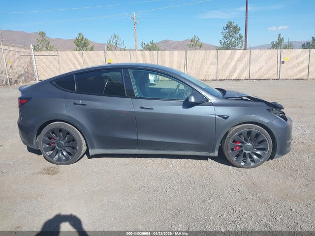 Tesla Model Y Performance Dual Motor All-wheel Drive