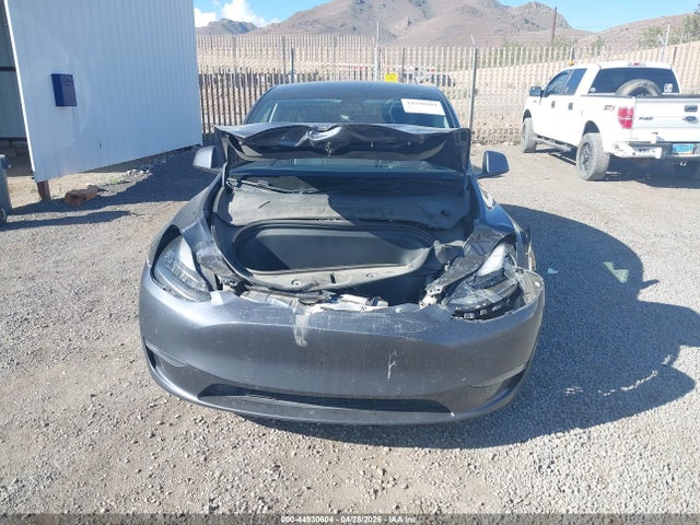 Tesla Model Y Performance Dual Motor All-wheel Drive