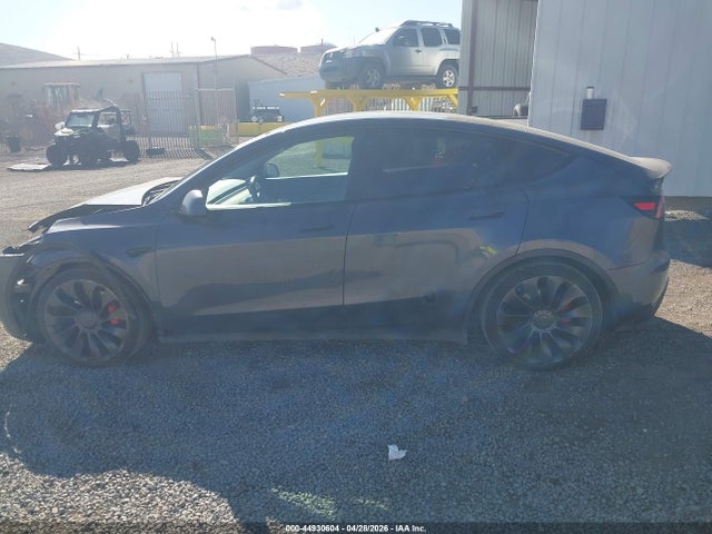 Tesla Model Y Performance Dual Motor All-wheel Drive