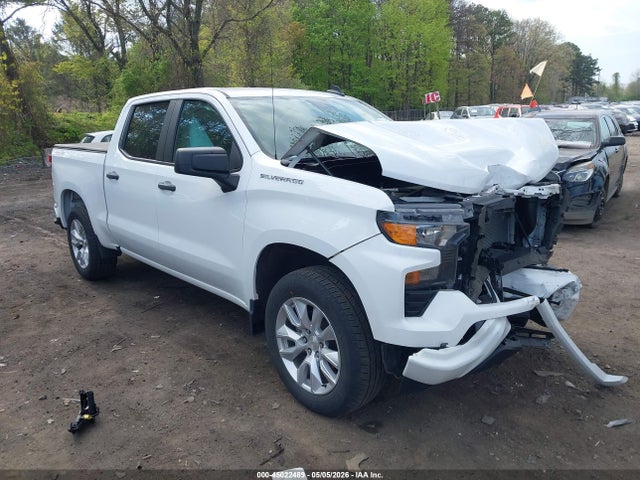 Salvage Chevrolet Silverado 1500 Image