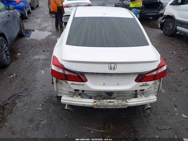Honda Accord Touring V6