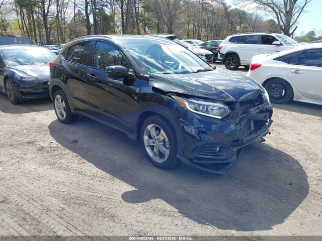 Salvage Honda HR-V Image