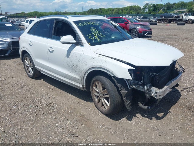 Salvage Audi Q3 Image