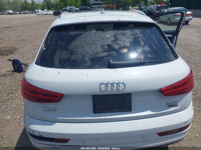 Audi Q3 2.0t Premium Plus