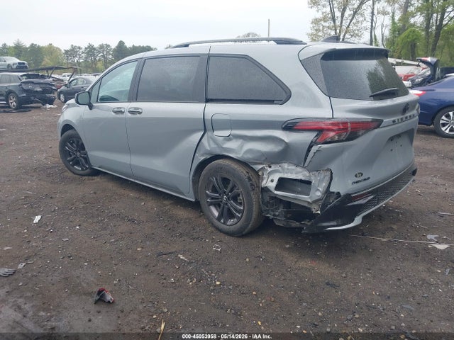 Toyota Sienna Xse