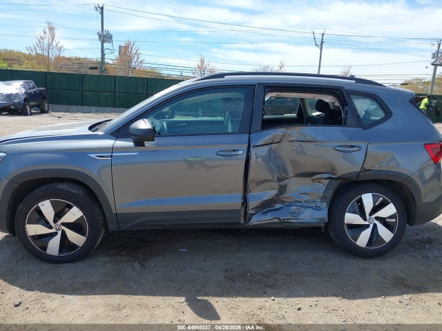 Volkswagen Taos 1.5t S